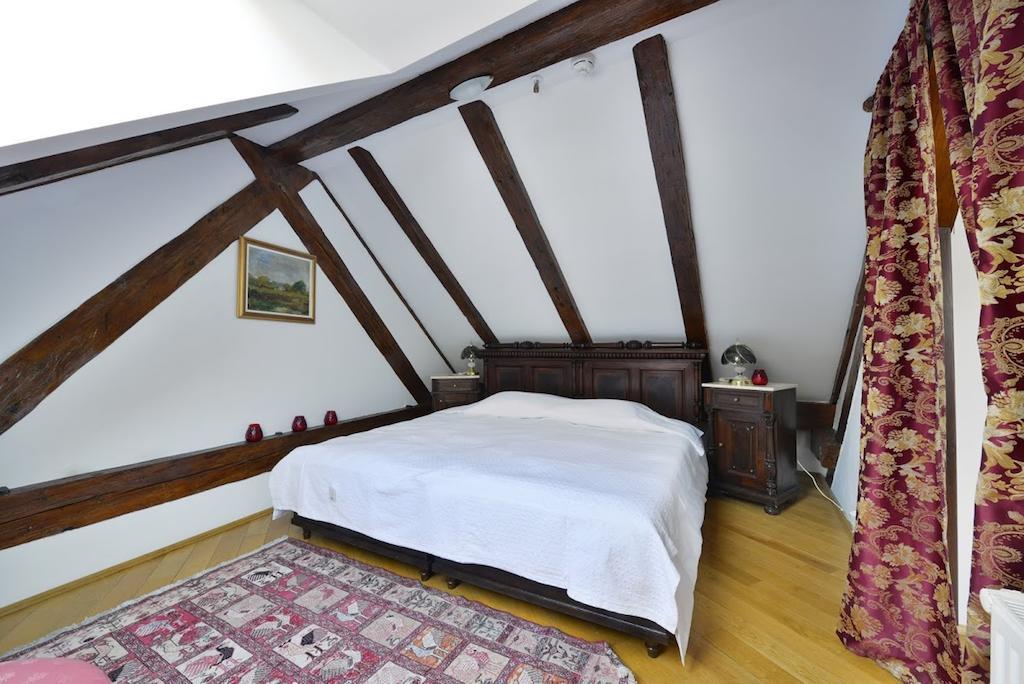 Kronhaus Braşov Habitación foto